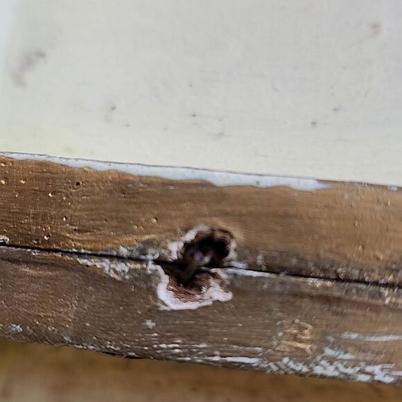 Vintage Florentine Wooden Distressed Tissue Box Wire Hinged - Picture 9 of 10